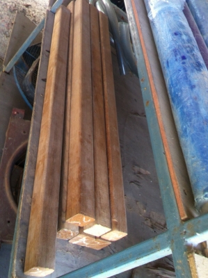 ไม้สักแก่ แห้ง ขัดเส้ยนแล้ว ของใหม่