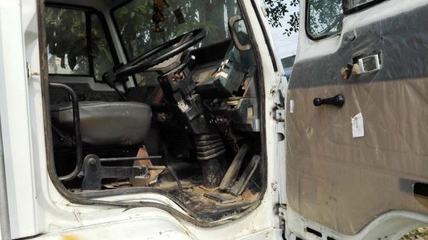 สิบล้อมือสอง/ Isuzu 195 แรง คัสซี 200 สวยทั้งเส้น ยางอ่อนนิดหน่อย