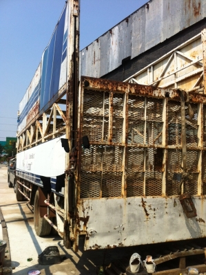 195 แรง ร็อกกี้ตัวแรก ฝาขาว เครื่องดี บรรทุกมอเตอร์ไซด์โรงงานมาก่อน