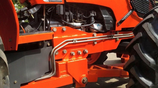 ขายรถไถ Kubota M7040 (4WD) พร้อมดันหน้า ผานบุกเบิก รถสวย พร้อมใช้งานครับ ขายรถไถ Kubota M7040 (4WD) พร้อมดันหน้า ผานบุกเบิก รถสวย พร้อมใช้งานครับ