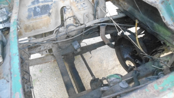 ขายซาก 4ล้อ มีเล่ม ทะเบียน ขาดหลายปี  ชุดโอน เครื่องซื้อมายังไม่ได้เปลียน คัชซีสวยๆ