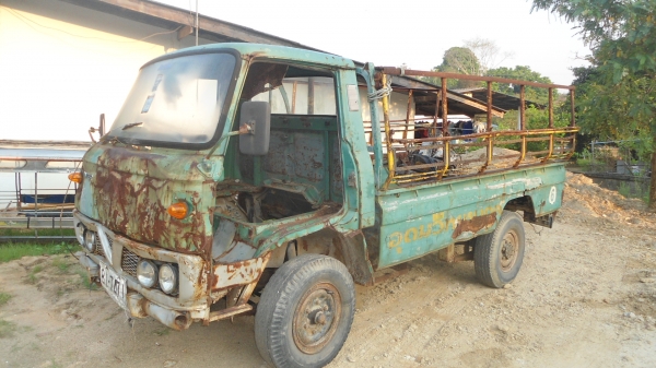 ขายซาก 4ล้อ มีเล่ม ทะเบียน ขาดหลายปี  ชุดโอน เครื่องซื้อมายังไม่ได้เปลียน คัชซีสวยๆ