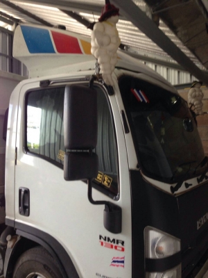 ขายรถ 6 ล้อ อีซูซุ NMR 130 แรง กระบะเลส ยาว 4.3 ม. ปี 54  สภาพดี คัสซีสวย จัดแนนท์ได้ครับ สนใจติดต่อได้ที่ 081-9420141  ,  081-5715326