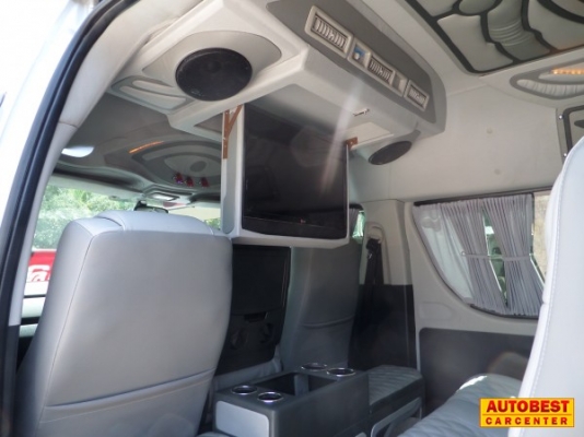 โทร 0922726669 คุณตันหยงรถตู้เบสมือสองฝั่งธน รถตู้ ดีเซลล์ ปี 2012 เบาะหนัง 3 แถว แต่งวีไอพี หน้าใหม่ ราคา 999,000 บาท