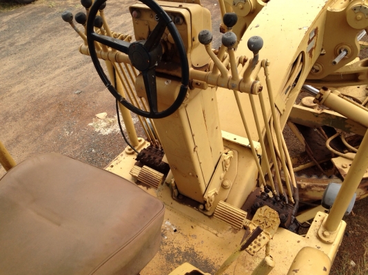 ขายรถเกรดเดอร์ CAT12G สภาพสวยพร้อมใช้งาน ยางดีเครื่องปั้มดี เอกสารพร้อมโอน รถสวยพร้อมใช้งานครับ