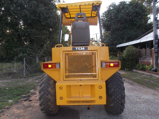 ขายรถตัก TCM 820 เครี่อง เกียร์เก่าญี่ปุ่น ทำสีใหม่ สวยมาก