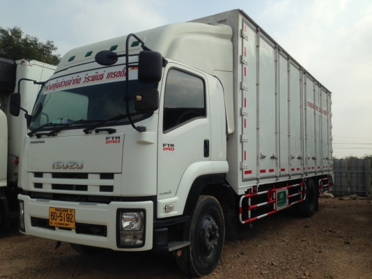 ขาย 6ล้อตู้แห้ง10บาน/รุ่น FTR/240 แรงม้า/ยาว 7.5ม./ปี55