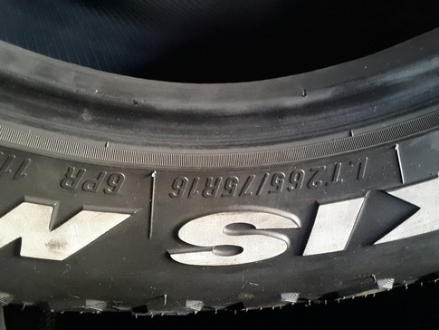 Maxxis MT 764 ขนาด 265/75/16 ปี12 สภาพดี 1ชุด