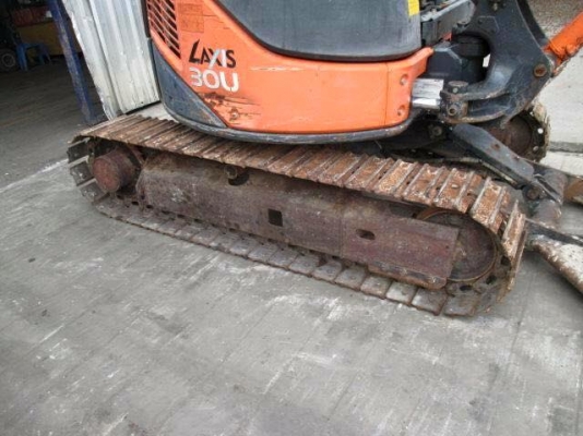 ขายด่วนรถแบคโฮ HITACHI ZX30U-2 รถเก่านอกแท้ญี่ปุ่น สภาพพร้อมใช้งานมีเอกสารอินวอย สนใจติดต่อ คุณวัชรัตน์ โทร:0925768909