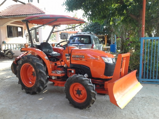 ขาย 275,000  คูโบต้า L3608 รถเก็บงานใหม่ พร้อมใช้ อุปกรณ์ ใบมีดดันหน้า ฝานพรวน 6 &times; 22 ใหม่