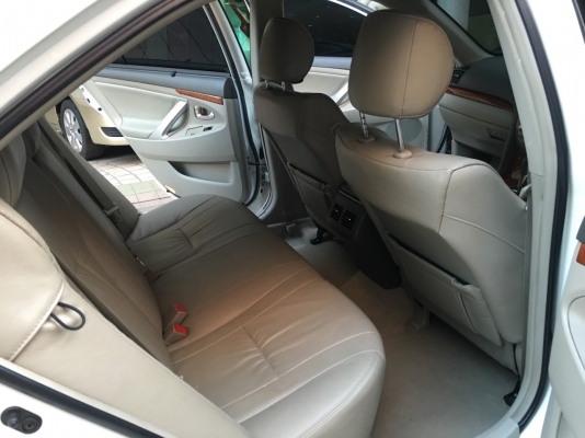 2011 TOYOTA CAMRY 2.4HYBRID สีขาว 2011 TOYOTA CAMRY 2.4HYBRID สีขาว