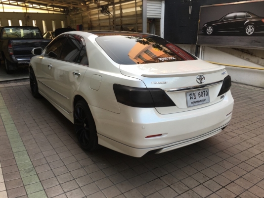 2011 TOYOTA CAMRY 2.4HYBRID สีขาว 2011 TOYOTA CAMRY 2.4HYBRID สีขาว