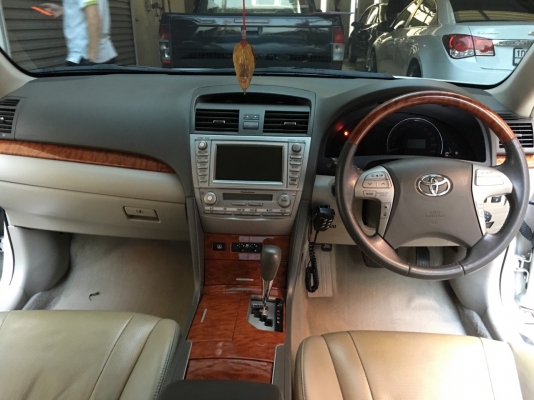 2011 TOYOTA CAMRY 2.4HYBRID สีขาว 2011 TOYOTA CAMRY 2.4HYBRID สีขาว