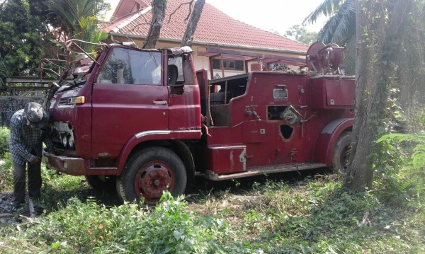 ฝากขายหกล้อ