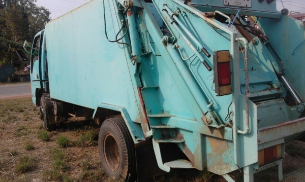 ฝากขายหกล้อ