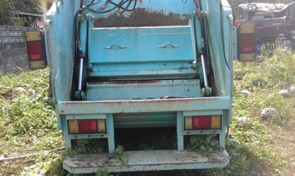 ฝากขายหกล้อ