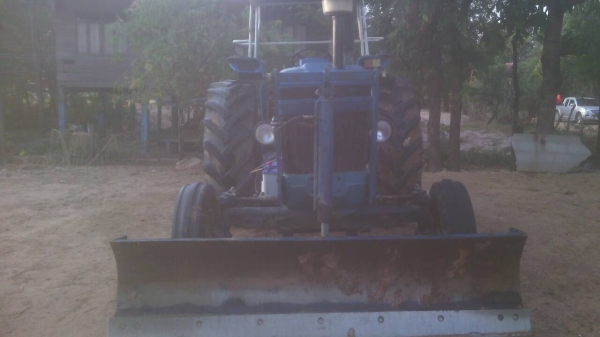 ขายรถไถฟอร์ด6600ครับ