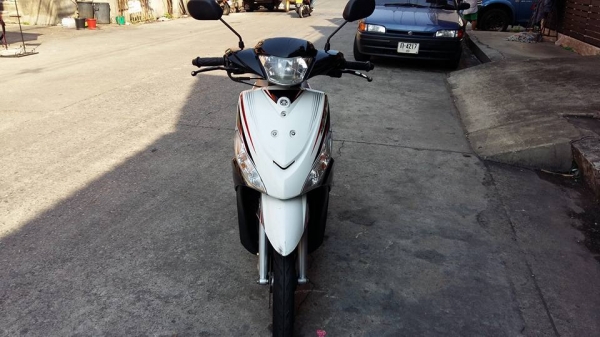 Mioปี 56 สีแดง ขาว รถสวยมาก เครื่องเดิม แน่นๆ มีเล่ม เอกสารครบ ไม่ผิดหวังแน่นอน โทร. 02-9165022,099-0812001