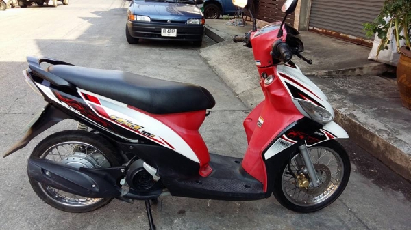 Mioปี 56 สีแดง ขาว รถสวยมาก เครื่องเดิม แน่นๆ มีเล่ม เอกสารครบ ไม่ผิดหวังแน่นอน โทร. 02-9165022,099-0812001