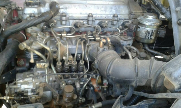 รถบรรทุก 6 ล้อ HINO ติดเครน ปีจดทะเบียน 2540 140 แรงม้า