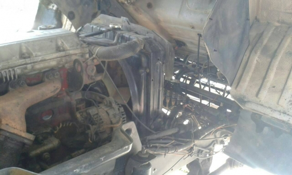 รถบรรทุก 6 ล้อ HINO ติดเครน ปีจดทะเบียน 2540 140 แรงม้า