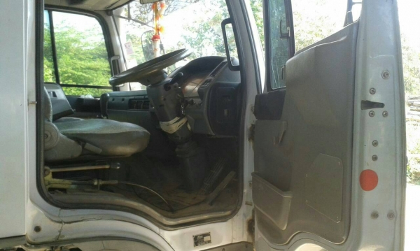 รถบรรทุก 6 ล้อ HINO ติดเครน ปีจดทะเบียน 2540 140 แรงม้า