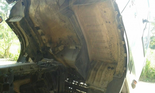 รถบรรทุก 6 ล้อ HINO ติดเครน ปีจดทะเบียน 2540 140 แรงม้า