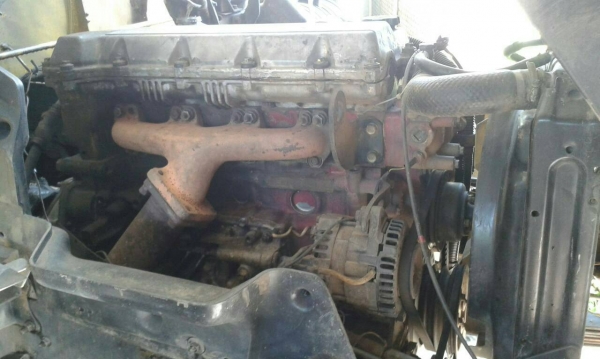 รถบรรทุก 6 ล้อ HINO ติดเครน ปีจดทะเบียน 2540 140 แรงม้า