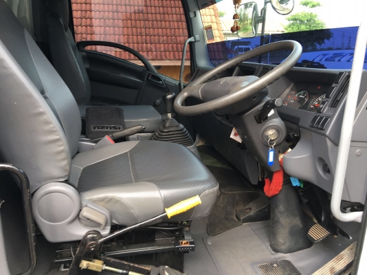 รถอีซูซุ 6 ล้อดั้ม FRR 210 แรงม้า  ปี 56.  ( รถวิ่ง 8x,xxx กม. )     สนใจติดต่อ  081 - 6079515