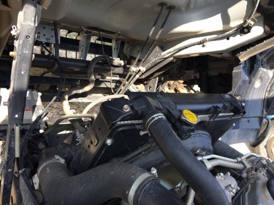 รถอีซูซุ 6 ล้อดั้ม FRR 210 แรงม้า  ปี 56.  ( รถวิ่ง 8x,xxx กม. )     สนใจติดต่อ  081 - 6079515