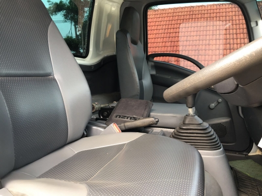 รถอีซูซุ 6 ล้อดั้ม FRR 210 แรงม้า  ปี 56.  ( รถวิ่ง 8x,xxx กม. )     สนใจติดต่อ  081 - 6079515