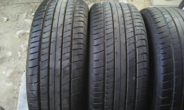 185/55R15 DUNLOP SP SPORT 230 ชุด 4 เส้น tel.081-427-3941 ไอดีไลน์ autobot107 185/55R15 DUNLOP SP SPORT 230 ชุด 4 เส้น tel.081-427-3941 ไอดีไลน์ autobot107