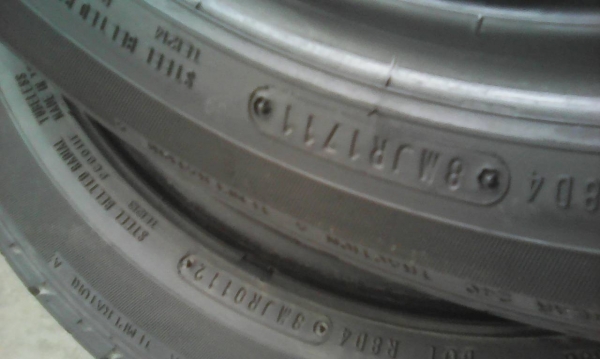 185/55R15 DUNLOP SP SPORT 230 ชุด 4 เส้น tel.081-427-3941 ไอดีไลน์ autobot107 185/55R15 DUNLOP SP SPORT 230 ชุด 4 เส้น tel.081-427-3941 ไอดีไลน์ autobot107