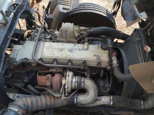 ขาย HINO MEGA FL1JNPA เครื่อง JO8C-TS 220 แรงม้า ปี 48 กระบะล่องสามมิตร ไม่ดั้ม ยาว 6.20 เมตร