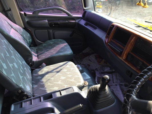 ขาย HINO MEGA FL1JNPA เครื่อง JO8C-TS 220 แรงม้า ปี 48 กระบะล่องสามมิตร ไม่ดั้ม ยาว 6.20 เมตร