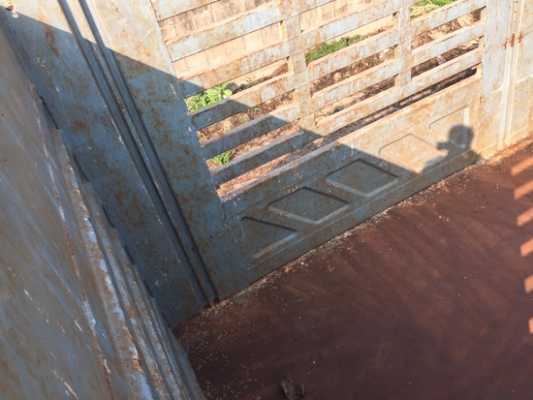 ขาย HINO MEGA FL1JNPA เครื่อง JO8C-TS 220 แรงม้า ปี 48 กระบะล่องสามมิตร ไม่ดั้ม ยาว 6.20 เมตร