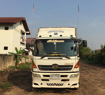 ขาย HINO MEGA FL1JNPA เครื่อง JO8C-TS 220 แรงม้า ปี 48 กระบะล่องสามมิตร ไม่ดั้ม ยาว 6.20 เมตร