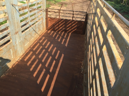 ขาย HINO MEGA FL1JNPA เครื่อง JO8C-TS 220 แรงม้า ปี 48 กระบะล่องสามมิตร ไม่ดั้ม ยาว 6.20 เมตร