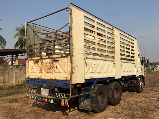 ขาย HINO MEGA FL1JNPA เครื่อง JO8C-TS 220 แรงม้า ปี 48 กระบะล่องสามมิตร ไม่ดั้ม ยาว 6.20 เมตร