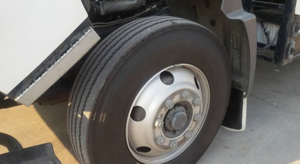 าคขายHINO FG8JPLA ซีรี่ 500 ปี 2556 ตู้ปีกนก เครื่อง 212 แรงม้า ยาว 7.50 ม. ยางเต็มทุกเส้น คัสซีสวย รา 1480000  โทร 0814825911 พิมพ์ใจ หรือ 0850097969 รุ่ง