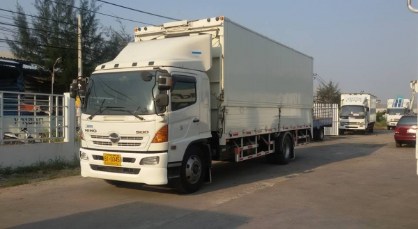 าคขายHINO FG8JPLA ซีรี่ 500 ปี 2556 ตู้ปีกนก เครื่อง 212 แรงม้า ยาว 7.50 ม. ยางเต็มทุกเส้น คัสซีสวย รา 1480000  โทร 0814825911 พิมพ์ใจ หรือ 0850097969 รุ่ง