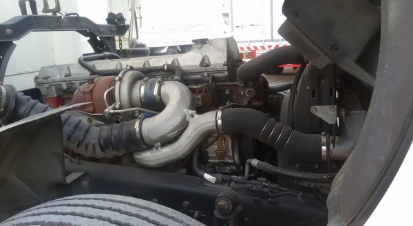 าคขายHINO FG8JPLA ซีรี่ 500 ปี 2556 ตู้ปีกนก เครื่อง 212 แรงม้า ยาว 7.50 ม. ยางเต็มทุกเส้น คัสซีสวย รา 1480000  โทร 0814825911 พิมพ์ใจ หรือ 0850097969 รุ่ง