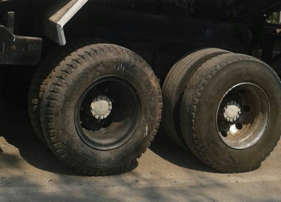 สิบล้อ อีซซุ FVZ12MY 195โบว์ 2เพาใหญ่ ดั้มมีเนียม สภาพดีสวยบางเดิมพร้อมใช้ ทะเบียนพร้อมโอน