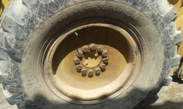 ขายรถตักล้อยาง CAT 510C เอกสารอินวอย ราคา 650000