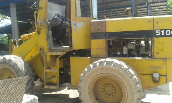 ขายรถตักล้อยาง CAT 510C เอกสารอินวอย ราคา 650000