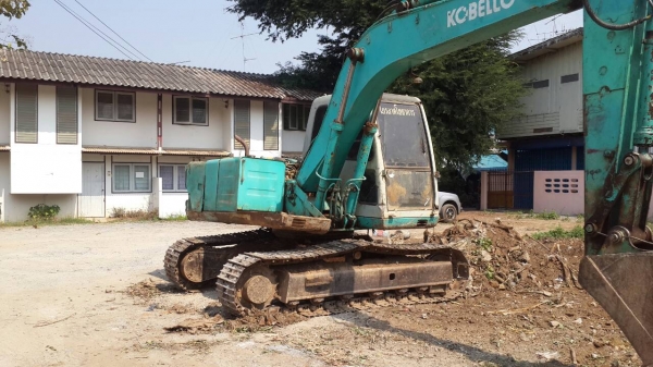 ขาย รถขุด แบคโฮ sk 100  950,000 บาท พร้อมใช้งาน ติดต่อ 0818877677