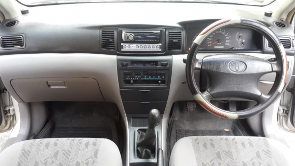 TOYOTA COROLLA, ALTIS 1.6 E  เครื่องเดิม สีเดิม ติดแก๊ชLPGหัวฉีดอย่างดี เรียบร้อย สีสวยบางเดิมทั้งคัน ภายในสวยเรียบร้อย ขายถูกๆๆ