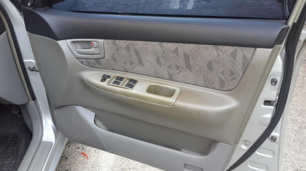 TOYOTA COROLLA, ALTIS 1.6 E  เครื่องเดิม สีเดิม ติดแก๊ชLPGหัวฉีดอย่างดี เรียบร้อย สีสวยบางเดิมทั้งคัน ภายในสวยเรียบร้อย ขายถูกๆๆ