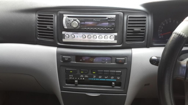 TOYOTA COROLLA, ALTIS 1.6 E  เครื่องเดิม สีเดิม ติดแก๊ชLPGหัวฉีดอย่างดี เรียบร้อย สีสวยบางเดิมทั้งคัน ภายในสวยเรียบร้อย ขายถูกๆๆ