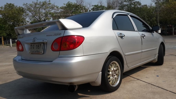 TOYOTA COROLLA, ALTIS 1.6 E  เครื่องเดิม สีเดิม ติดแก๊ชLPGหัวฉีดอย่างดี เรียบร้อย สีสวยบางเดิมทั้งคัน ภายในสวยเรียบร้อย ขายถูกๆๆ